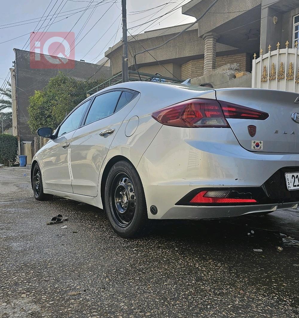 هيونداي النترا